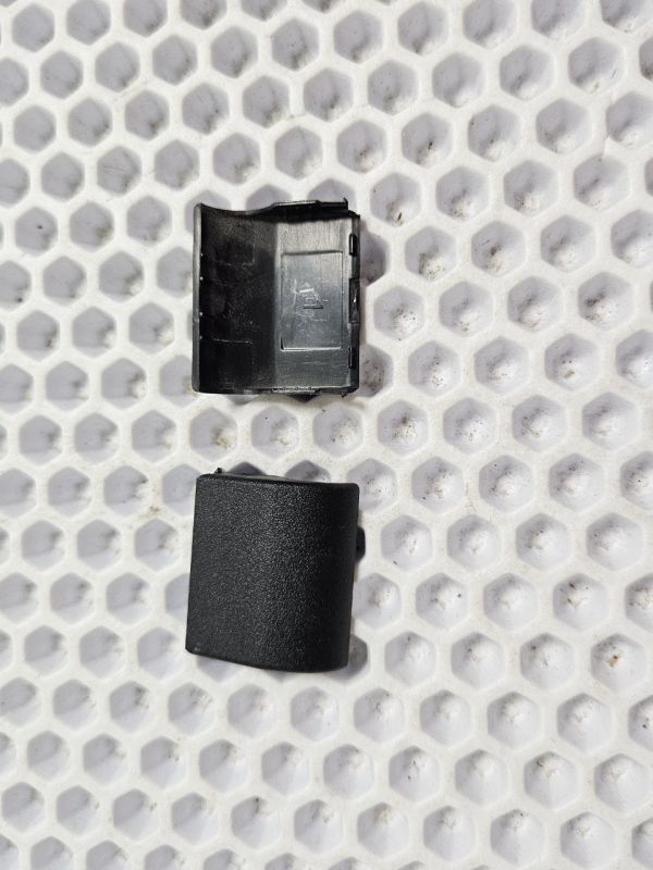 Заглушки петель для Asus N71J