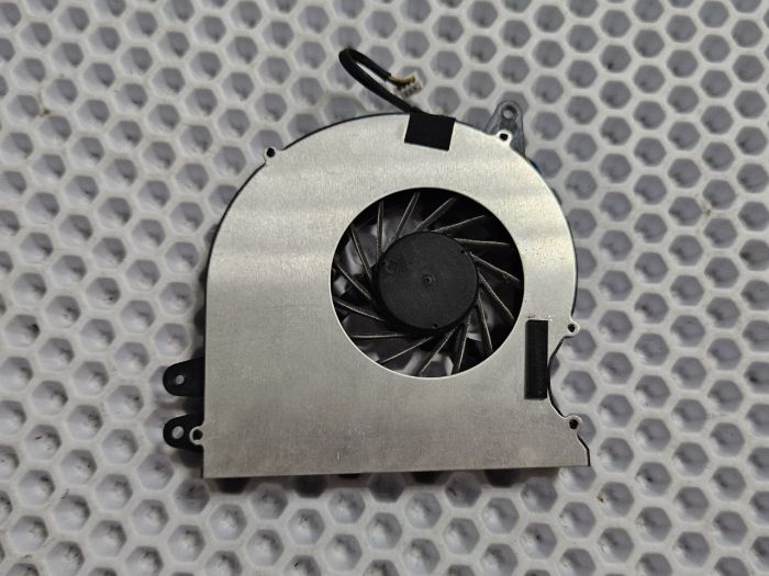 Вентилятор (кулер) для ноутбука Asus N71 N71J N71JA X77J X77JA DFS551205ML0T