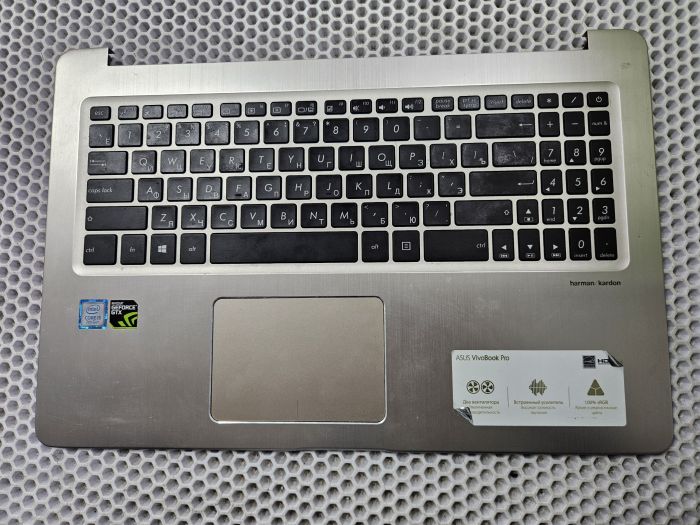 Верхняя часть корпуса (топкейс) для ноутбука ASUS N580V с клавиатурой и тачпадом, 13N1-29A0311