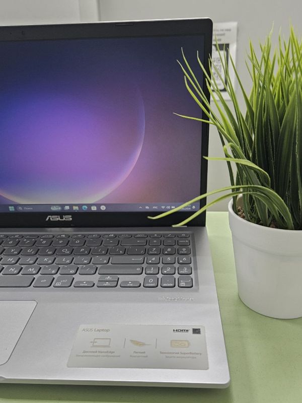 ноутбук Asus X515J SSD 256 ГБ ОЗУ 8 ГБ Intel Pentium 6805 NVIDIA GEFORCE MX130