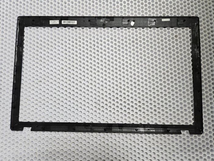 Рамка матрицы для MSI GP70 307751B233U черная