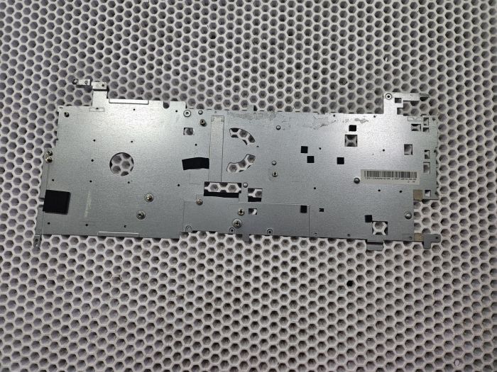 Прижимная металлическая пластина для клавиатуры 13N1-0AA0N12 ноутбука Maibenben XiaoMai 5