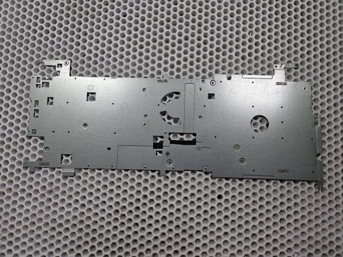 Прижимная металлическая пластина для клавиатуры 13N1-0AA0N12 ноутбука Maibenben XiaoMai 5