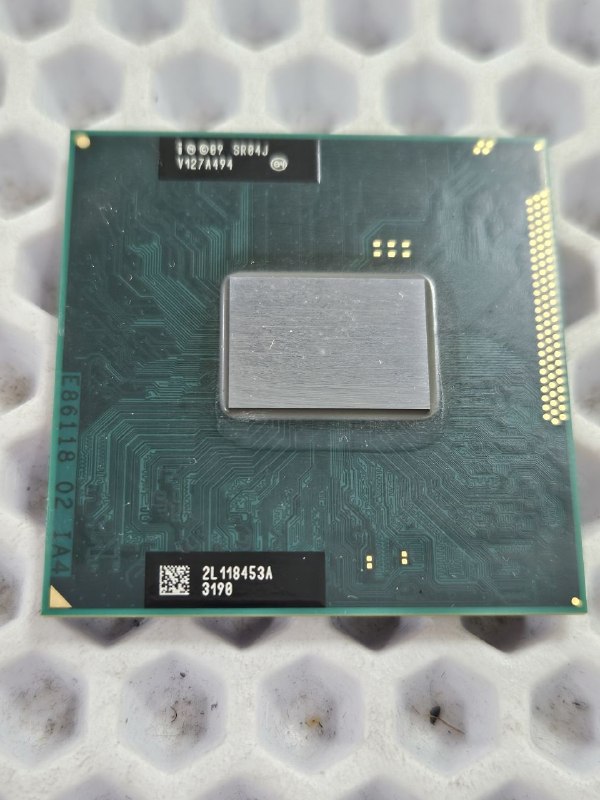 Процессор Intel Core i3-2330M б/у