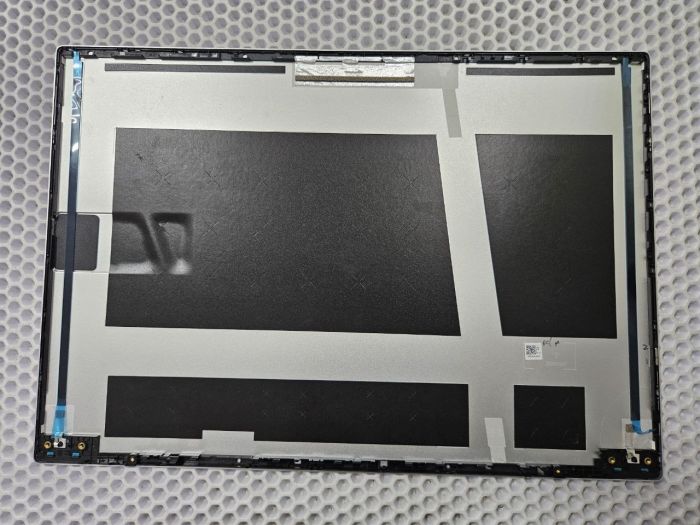 Крышка матрицы для ASUS Vivobook 16X K3605Z серебро, небольшая царапина