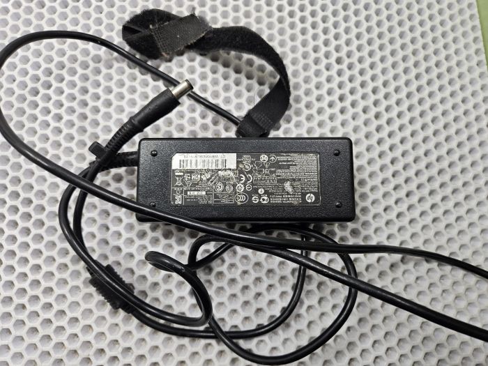 Зарядка для ноутбука HP 19V 4,74A (90W) разъем 7.4x5мм с иглой бу