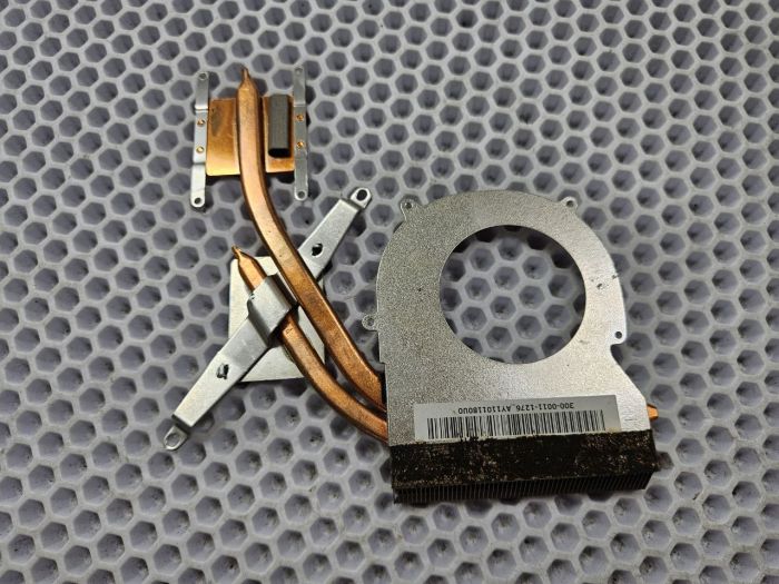 Радиатор системы охлаждения AY1101180U0 для Sony VAIO VPCEB (PCG-71211V)