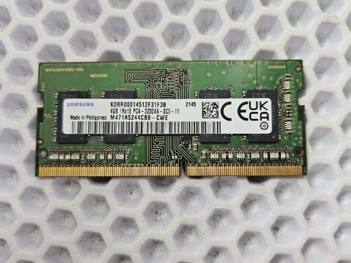 Оперативная память SODIMM DDR4 4GB PC25600 3200МГц M471A5244CB0-CWE 1x4 ГБ (M471A5244CB0-CWE)