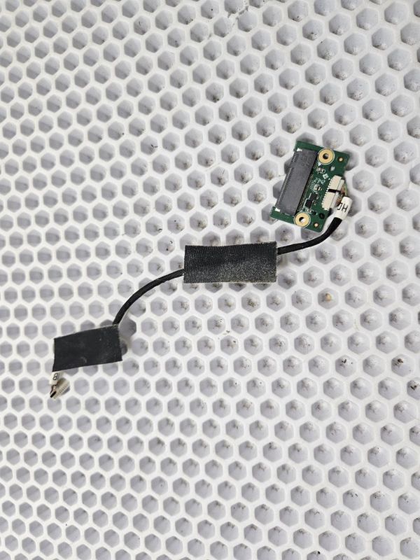 Дочерняя плата для подключения жесткого диска формата M.2  для DEXP Atlas M15-A5W304 со шлейфом