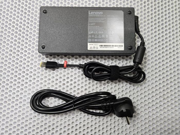 Блок питания, зарядное устройство для ноутбука LENOVO 300W с параметрами 20V 15A