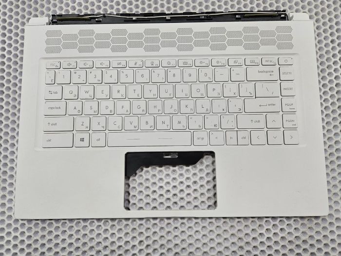 Верхняя часть корпуса (топкейс) с клавиатурой для MSI Stealth 15M A11SEK (MS-1562) металл, белый