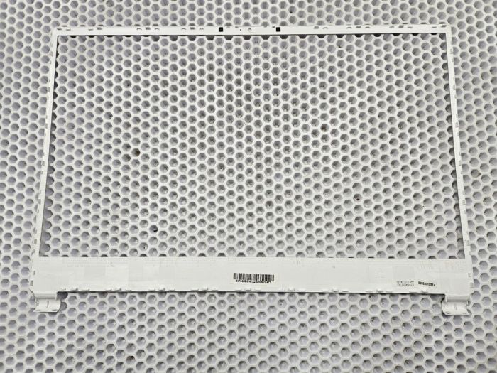 Рамка матрицы 3076Q3B314TA2 для MSI Stealth 15M A11SEK (MS-1562) белая