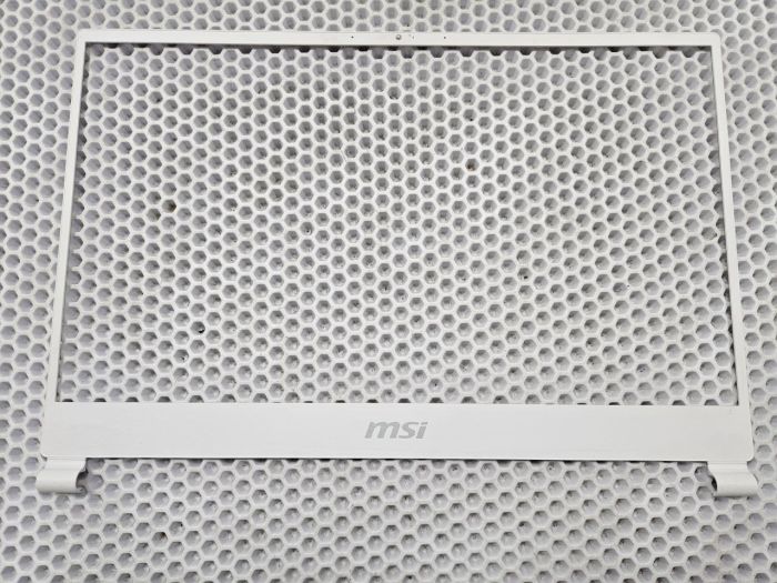 Рамка матрицы 3076Q3B314TA2 для MSI Stealth 15M A11SEK (MS-1562) белая