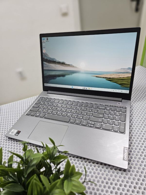 Ноутбук Lenovo ThinkPad 15-IIL SSD 240ГБ/ОЗУ 16 ГБ/i5-1035G4