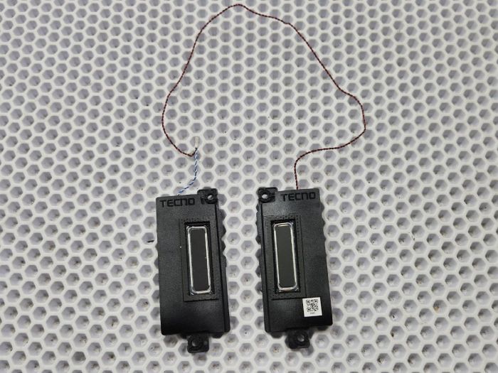 Динамики на проводе для Tecno Megabook K16S 13th