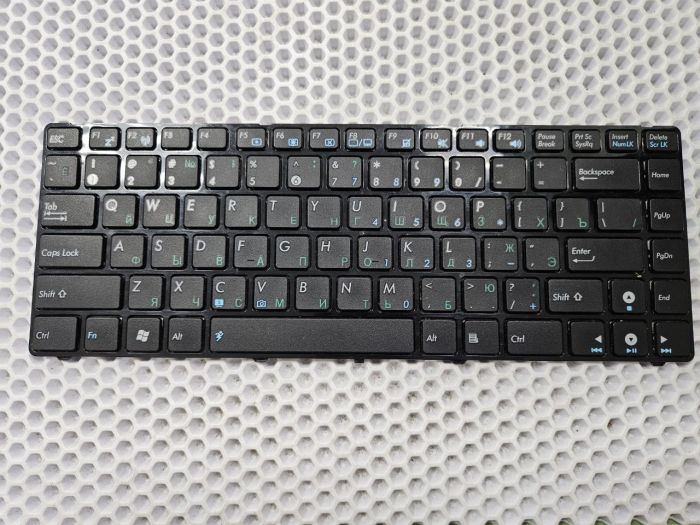 Клавиатура для ноутбука Asus A42, K42, UL30 черная с рамкой ориг, бу
