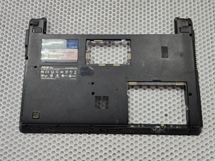 Нижняя часть корпуса (поддон) 13N0-GRA0502 для ноутбука Asus K42