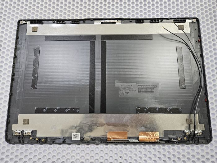 Крышка матрицы для Lenovo 3 15ITL6 серая с антеннами, царапины, потертости