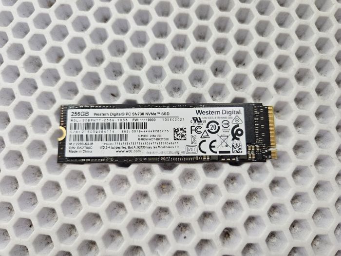 SSD накопитель M.2 2280 256GB WD NVMe SN730 бу