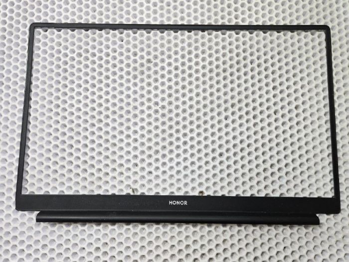 Рамка матрицы для Honor Magicbook 15 BBR-WAI9 (скол внизу слева)