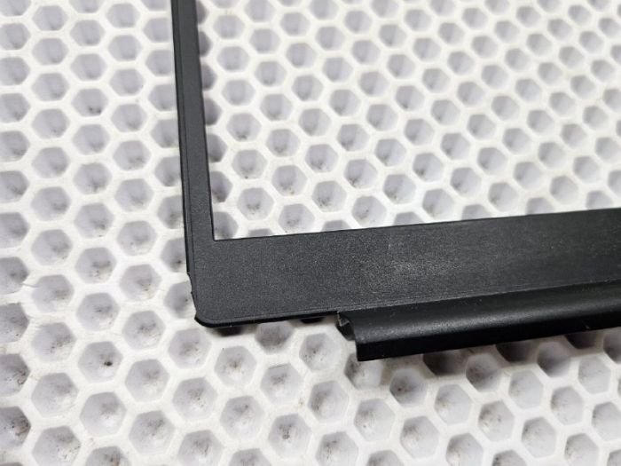 Рамка матрицы для Honor Magicbook 15 BBR-WAI9 (скол внизу слева)