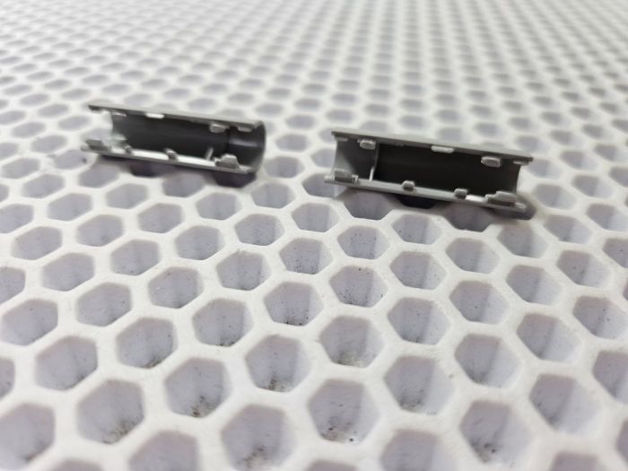 Заглушки петель для ноутбука Dell Inspiron 15 3510 серебристые