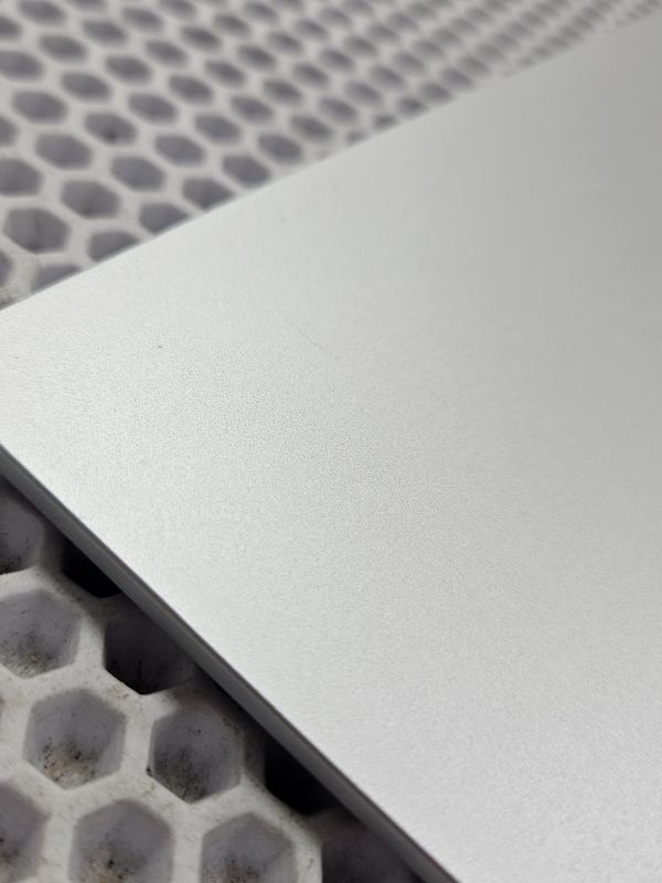 Крышка матрицы для ASUS Vivobook 16X K3605Z серебро, мелкие царапины