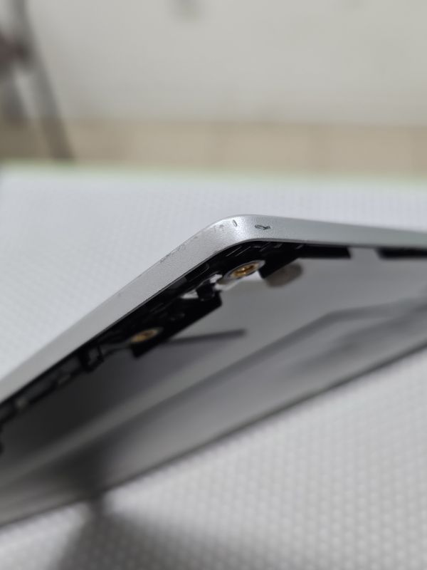 Крышка матрицы для ASUS Vivobook 16X K3605Z серебро, сломано крепление