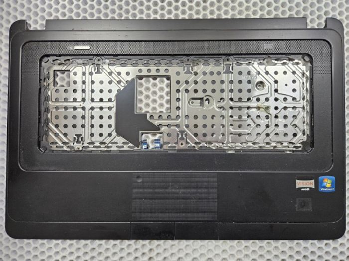 Верхняя часть корпуса (топкейс) HP Compaq CQ57 646136-001 HP 630 HP 2000 646845-001
