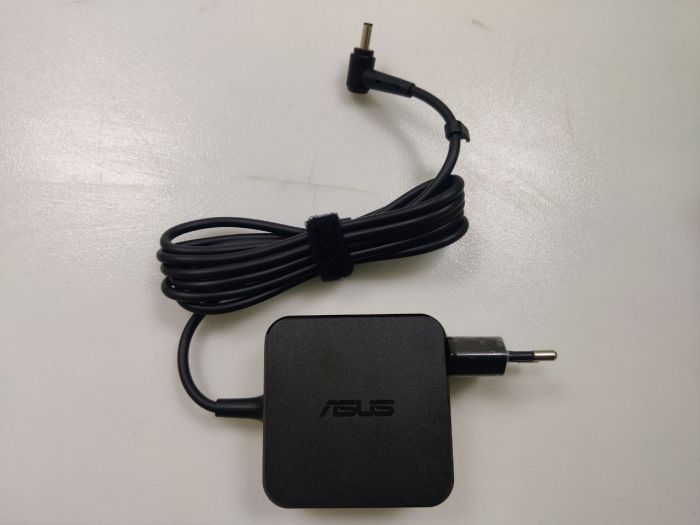 Зарядное устройство для Asus 19V 2.37A 4.0x1.35 (45w) квадратная