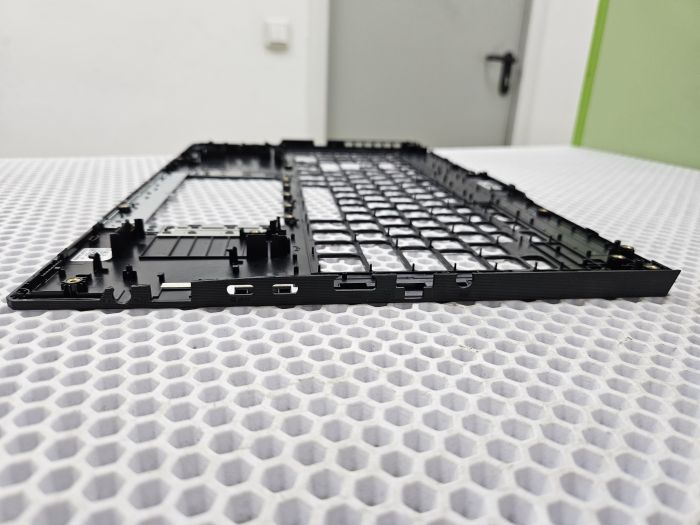 Верхняя часть корпуса (топкейс)  Asus TUF Gaming F17 FX707 без надписи, 56Wh
