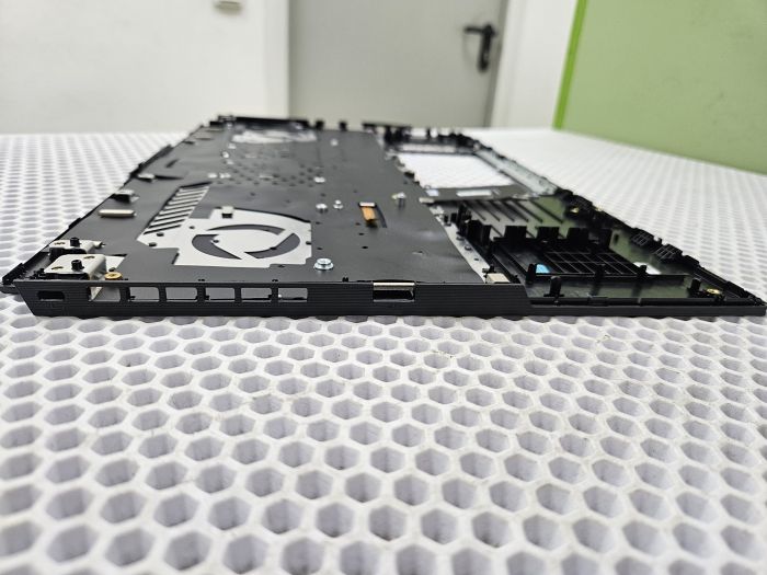 Верхняя часть корпуса (топкейс) для ASUS TUF Gaming F17 FX707 с клавиатурой RGB для версии 90Wh