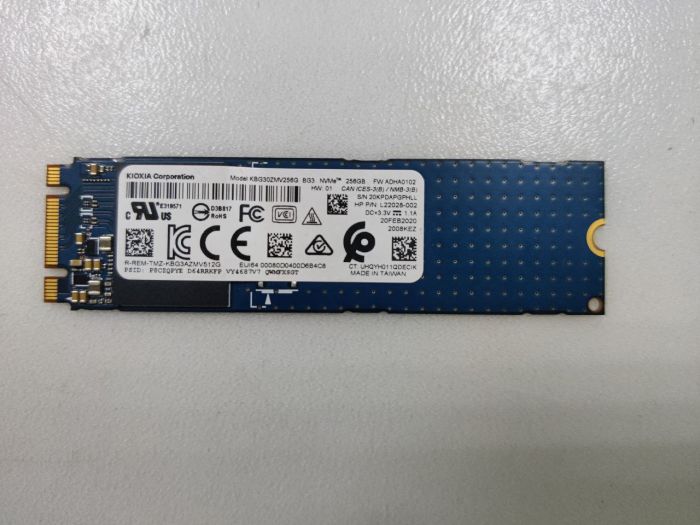 Твердотельный накопитель SSD M.2 256Gb Toshiba KBG30ZMV256G, NVMe, 2280, PCIe Gen3 x4, 1415/840Mb/s, OEM