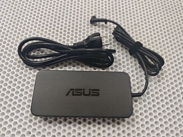 Зарядка для ноутбука Asus 20V 7.5A 4.5x3.0 (150W)