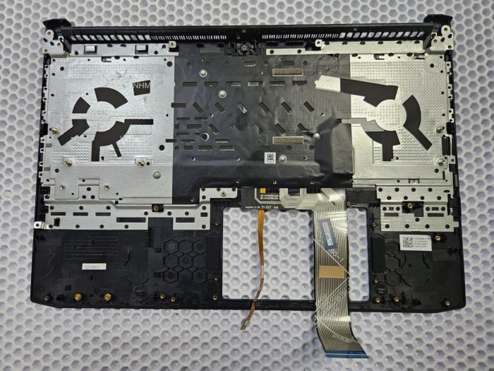 Верхняя часть корпуса (топкейс) для ноутбука Lenovo IdeaPad Gaming 3-15ACH6 , 15IHU6 с клавиатурой
