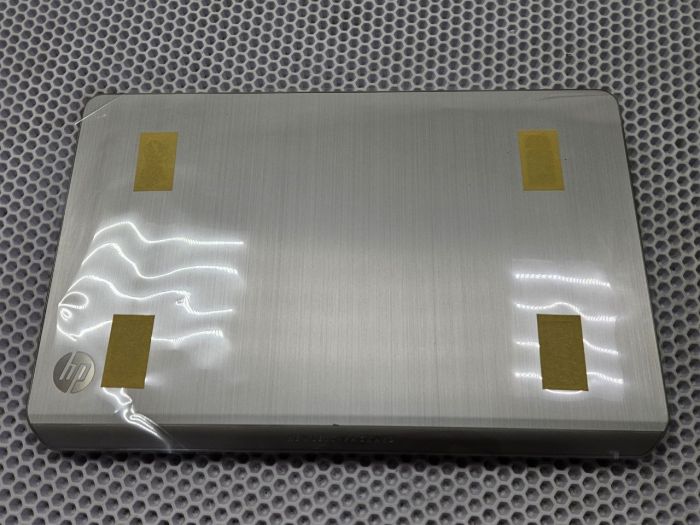Крышка матрицы для ноутбука HP M6-1000 серебристая 728670-001  Возможные модели:  m6-1153er, m6-1061er, m6-1032er, m6-1261er, m6-1303er, m6-1221er, m6-1152er, m6-1042er, m6-1040er, m6-1041er, m6-1260er, m6-1034er, m6-1211er, m6-1062er, m6-1241er, m6-1060e