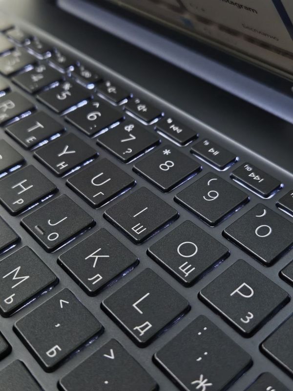 Ноутбук HP Pavilion 15-EH 240 ГБ/ОЗУ 8 ГБ/AMD Ryzen 3 4300U