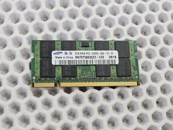 Оперативная память SODIMM DDR2 2гб Samsung M470T5663QZ3 бу