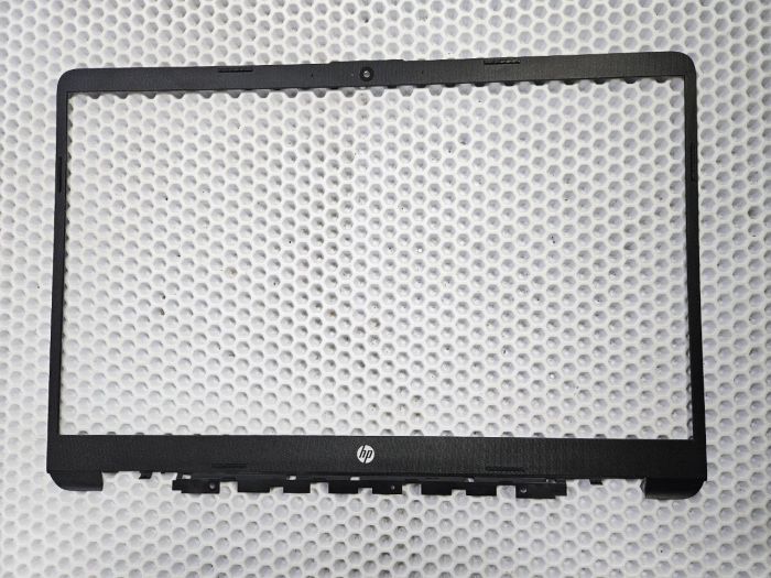 Рамка матрицы HP 15s-eq черная, небольшой дефект