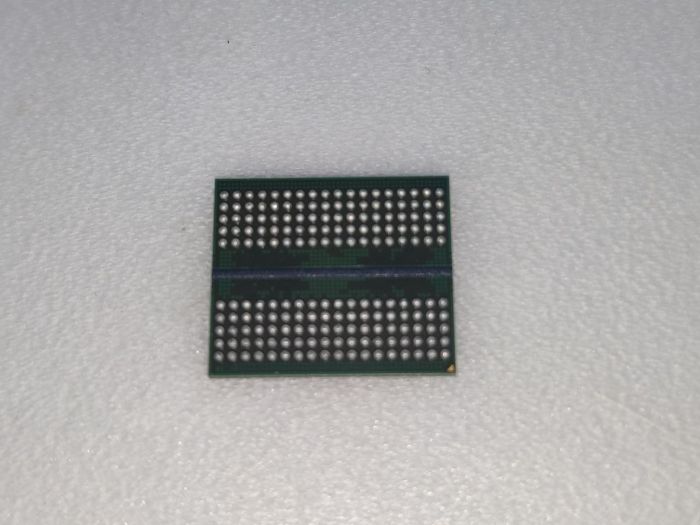 видеопамять GDDR6 K4Z80325BC-HC14 RB
