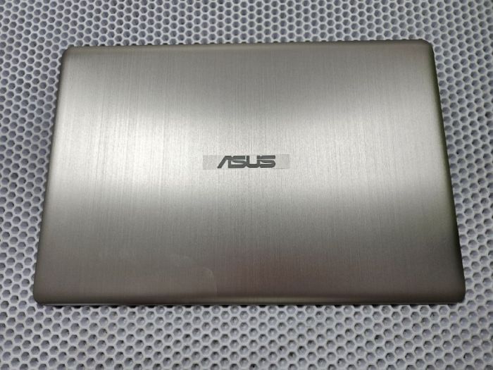 Крышка матрицы для Asus N580V серебристая, металлическая