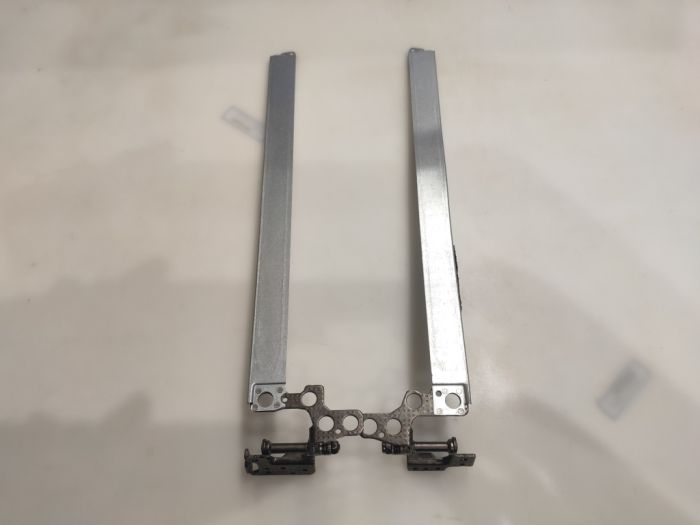 Петли ноутбука Acer Aspire 3 A315-22 A315-22G с направляющими, к которым приклеивается матрица