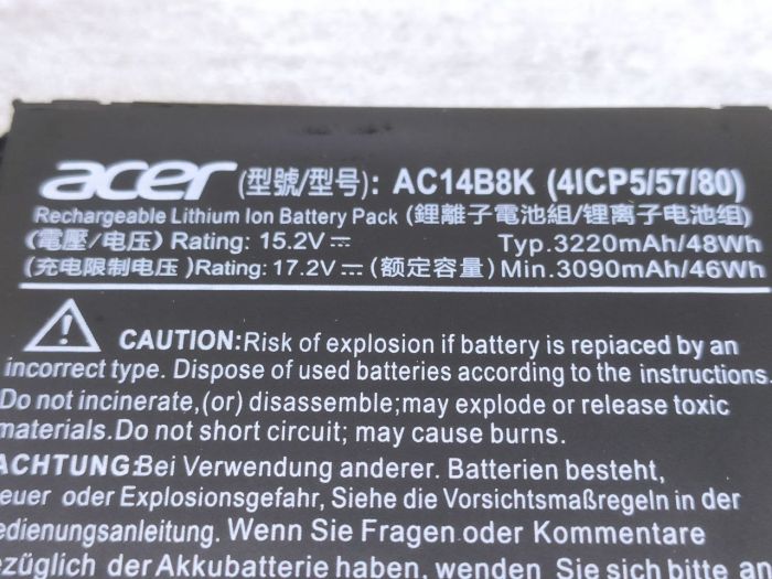 Аккумулятор для ноутбука Acer (AC14B8K) Aspire V5-132 15.2V оригинал  Обратите внимание на вольтаж, бывают разные версии.