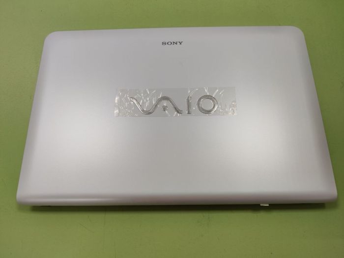 Крышка матрицы Sony SVE151 белая