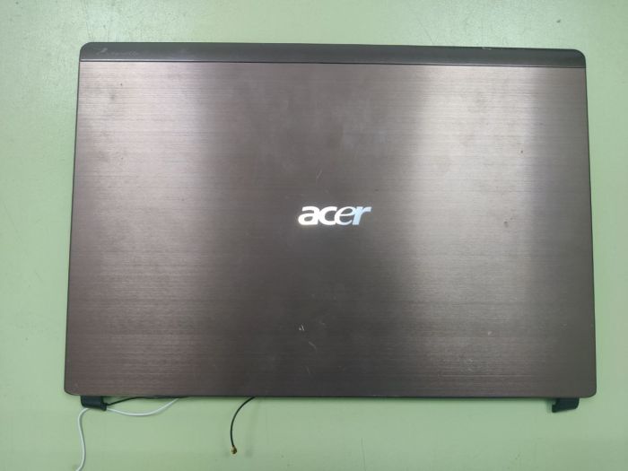 Крышка матрицы Acer ASPIRE 3935 FOX604BT3100209061501 коричневая, небольшая вмятина слева