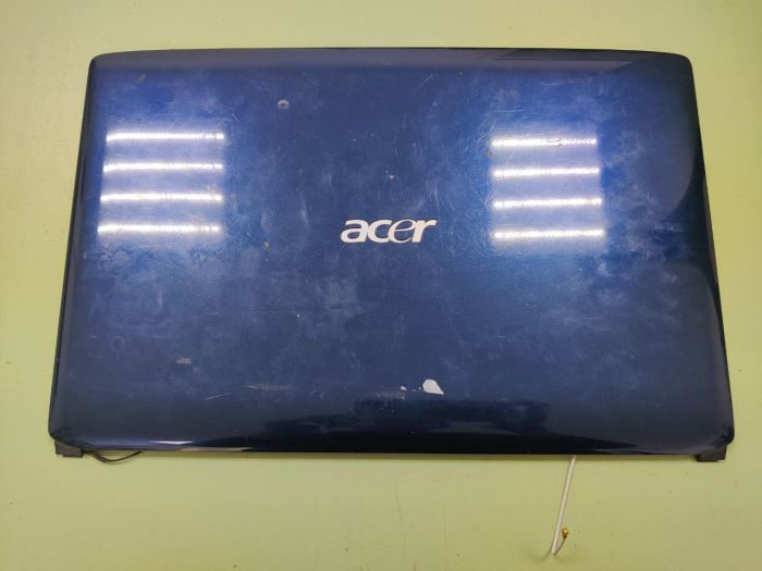 Крышка матрицы Acer Aspire 4736 AP07R000800 синяя, царапины, потертости