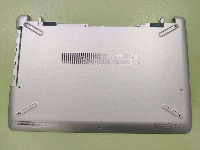 Нижняя часть корпуса ноутбука HP 250 G6 15-BS серебро