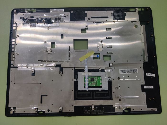Верхняя часть корпуса (топкейс) для ноутбука Asus F7Z 3GNRB1AP010-1