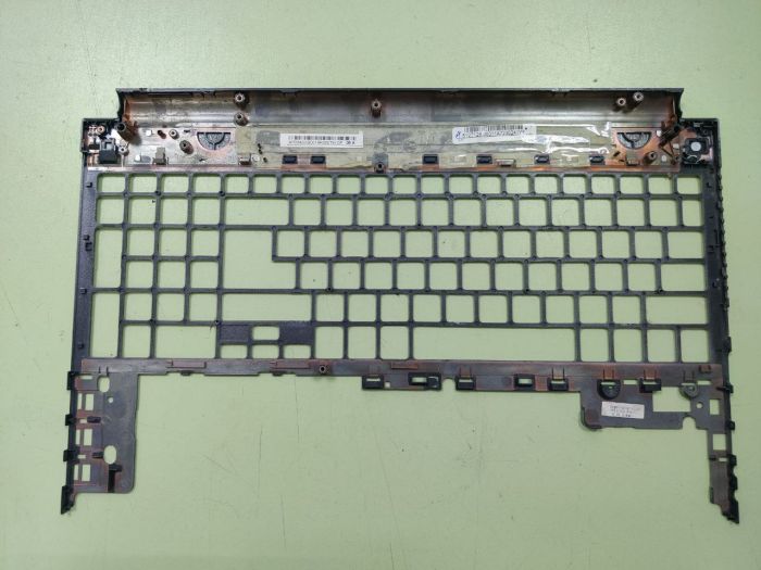 Топкейс без клавиатуры для Acer Aspire 5830T AP0IN000200, FA0IN000800, сломаны 2 футорки