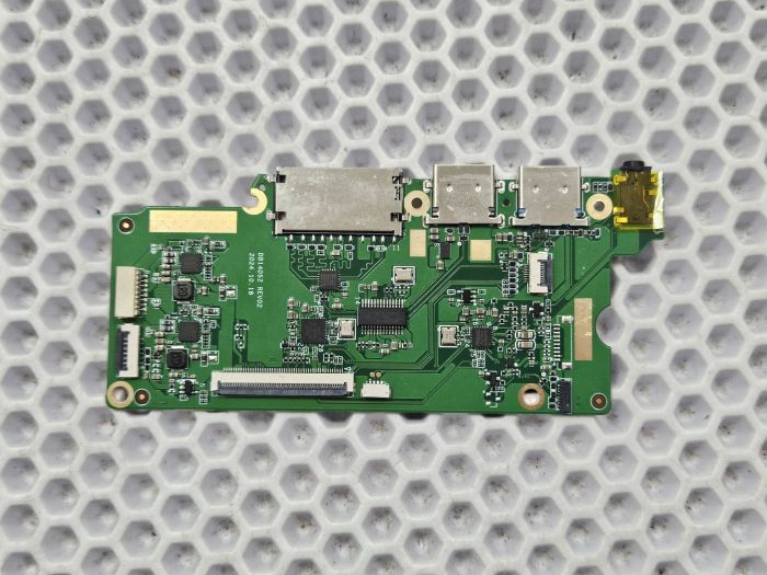 Дочерняя плата с разъемами 2 USB, cardrider, audio для Blackview AceBook 12 без шлейфа
